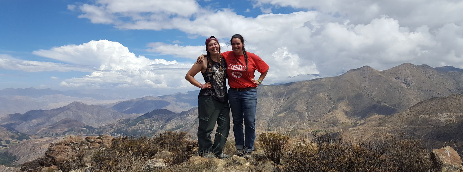 Jesuit Volunteer Camila Biaggi (2017-2019) and Faith during their Mes de Mision in the Mountains of Peru while serving with Instituto Educacional Miguel Pro.