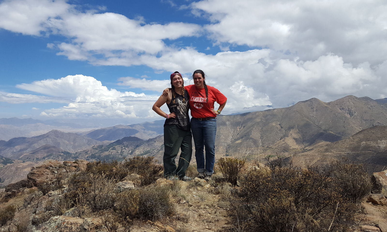 Jesuit Volunteer Camila Biaggi (2017-2019) and Faith during their Mes de Mision in the Mountains of Peru while serving with Instituto Educacional Miguel Pro.